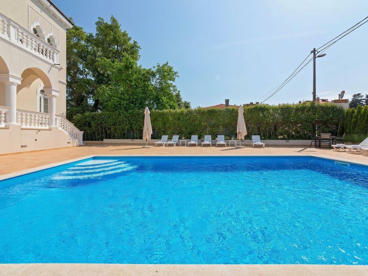 Perla Di Mare 4 *